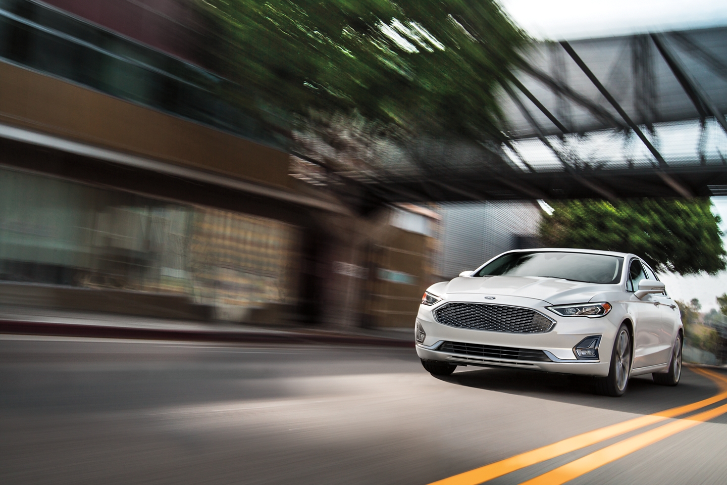 2020 Ford Fusion Front White Exterior Picture